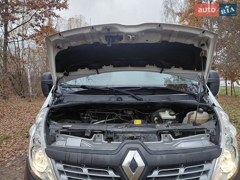 Грузовой фургон Renault Master 2017 в Ивано-Франковске