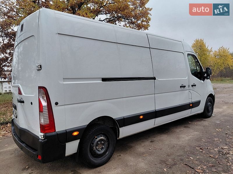 Грузовой фургон Renault Master 2017 в Ивано-Франковске