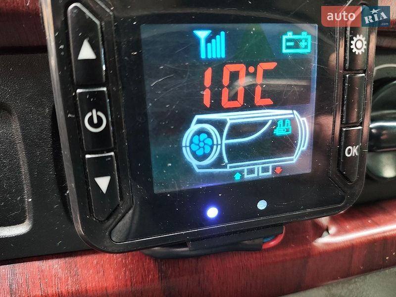 Вантажний фургон Renault Master 2008 в Львові