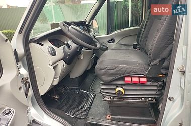 Вантажний фургон Renault Master 2008 в Львові