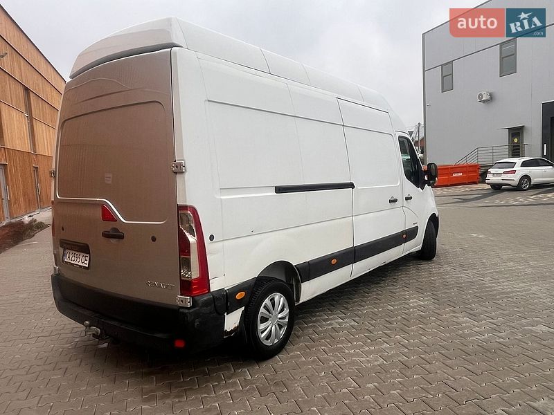 Грузовой фургон Renault Master 2012 в Винниках
