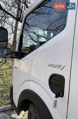 Другие грузовики Renault Maxity 2012 в 