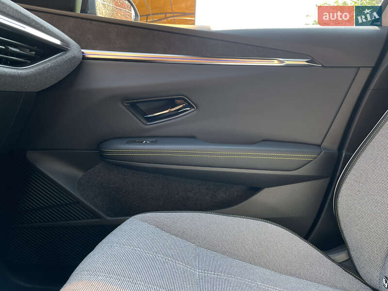 Внедорожник / Кроссовер Renault Megane E-Tech Electric 2022 в Мукачево