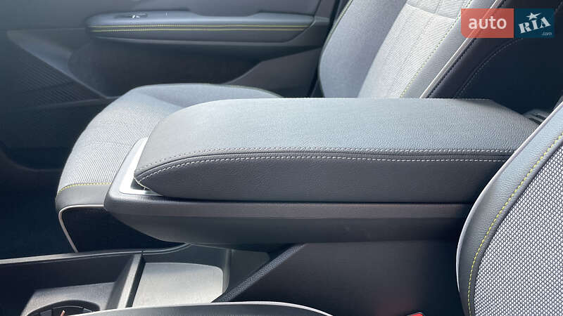 Внедорожник / Кроссовер Renault Megane E-Tech Electric 2022 в Мукачево