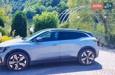 Позашляховик / Кросовер Renault Megane E-Tech Electric 2022 в 