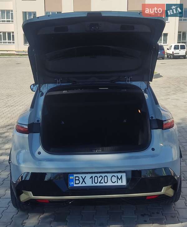 Внедорожник / Кроссовер Renault Megane E-Tech Electric 2022 в Хмельницком