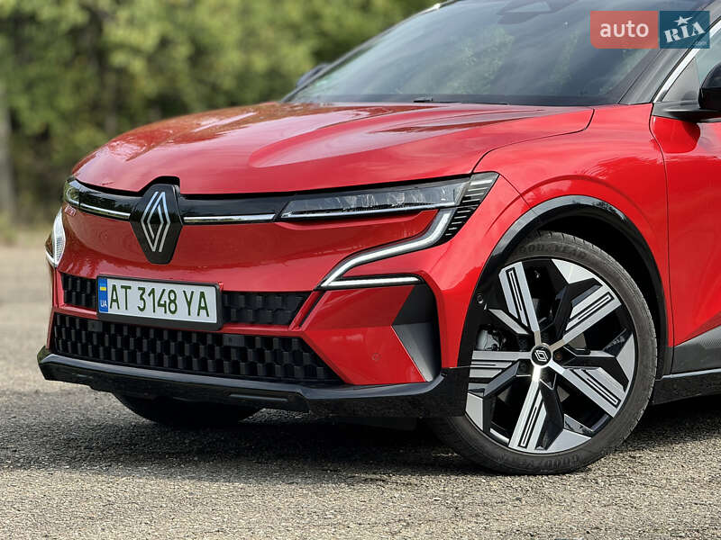 Внедорожник / Кроссовер Renault Megane E-Tech Electric 2022 в Долине