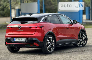 Внедорожник / Кроссовер Renault Megane E-Tech Electric 2022 в Долине