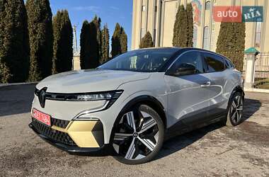 Позашляховик / Кросовер Renault Megane E-Tech Electric 2023 в Дубні