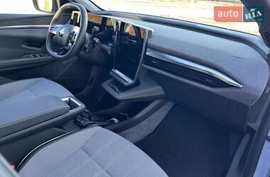 Позашляховик / Кросовер Renault Megane E-Tech Electric 2023 в 