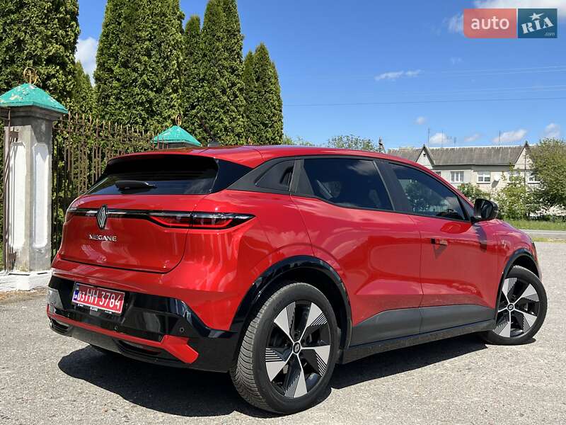 Внедорожник / Кроссовер Renault Megane E-Tech Electric 2022 в Дубно