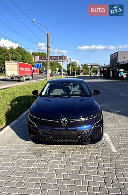 Внедорожник / Кроссовер Renault Megane E-Tech Electric 2022 в Львове
