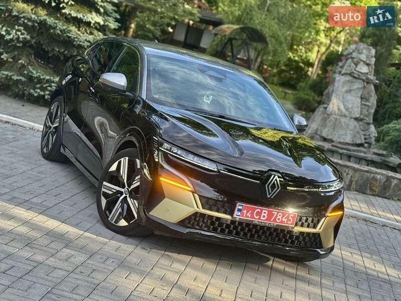 Внедорожник / Кроссовер Renault Megane E-Tech Electric 2023 в Дрогобыче
