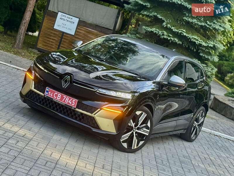 Внедорожник / Кроссовер Renault Megane E-Tech Electric 2023 в Дрогобыче