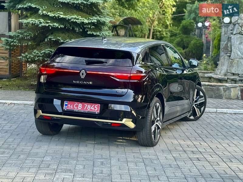 Внедорожник / Кроссовер Renault Megane E-Tech Electric 2023 в Дрогобыче