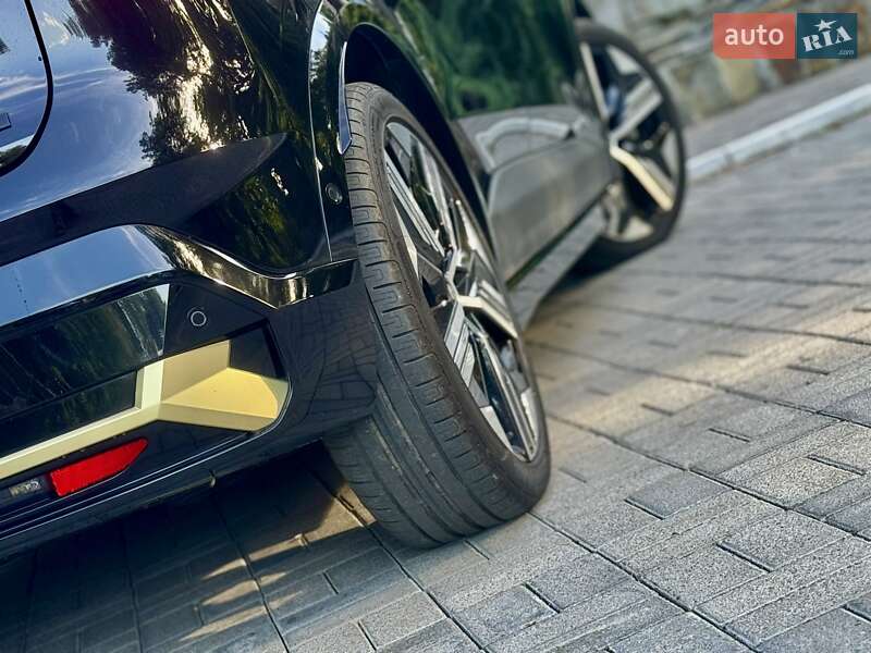 Внедорожник / Кроссовер Renault Megane E-Tech Electric 2023 в Дрогобыче