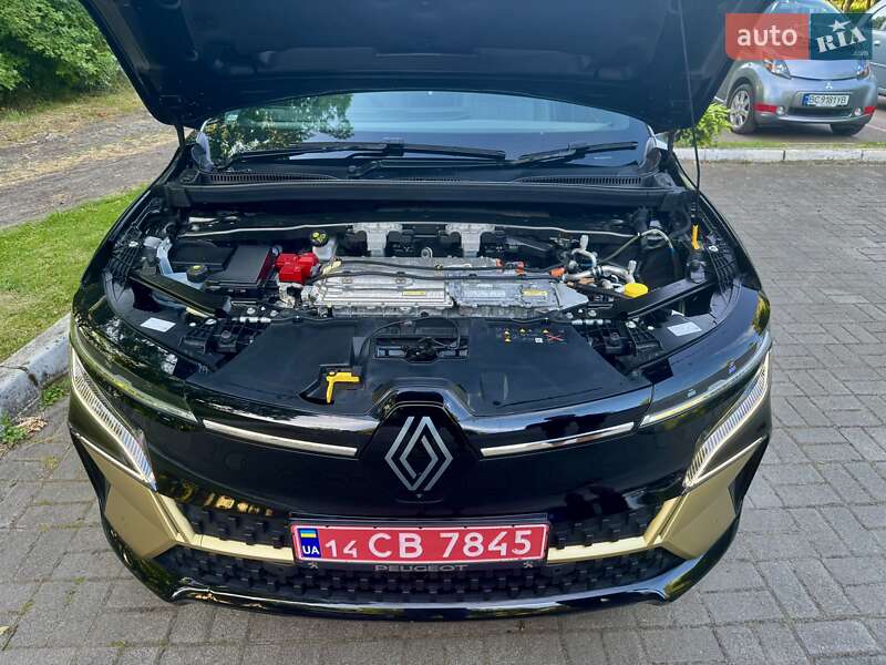 Внедорожник / Кроссовер Renault Megane E-Tech Electric 2023 в Дрогобыче