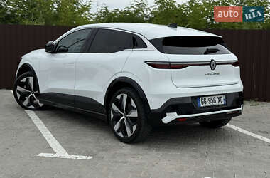 Внедорожник / Кроссовер Renault Megane E-Tech Electric 2022 в 
