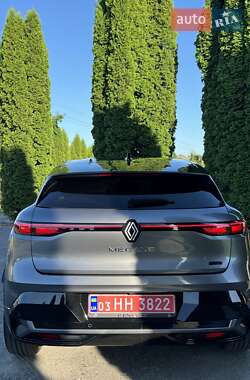 Внедорожник / Кроссовер Renault Megane E-Tech Electric 2023 в 