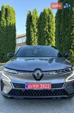 Внедорожник / Кроссовер Renault Megane E-Tech Electric 2023 в 