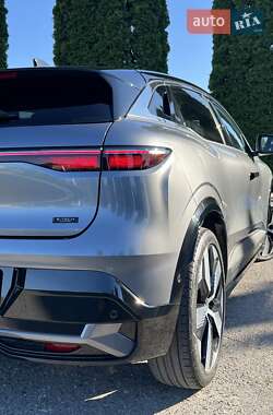 Внедорожник / Кроссовер Renault Megane E-Tech Electric 2023 в 
