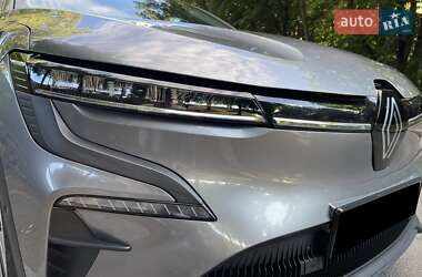Внедорожник / Кроссовер Renault Megane E-Tech Electric 2022 в 