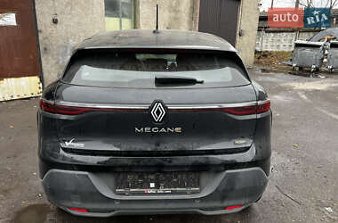Внедорожник / Кроссовер Renault Megane E-Tech Electric 2024 в 