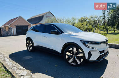 Внедорожник / Кроссовер Renault Megane E-Tech Electric 2023 в 