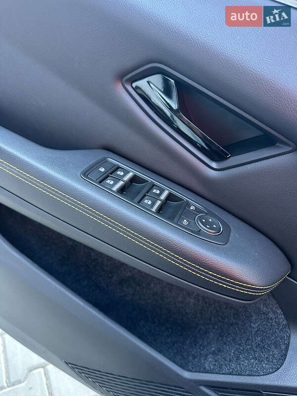 Внедорожник / Кроссовер Renault Megane E-Tech Electric 2024 в Житомире