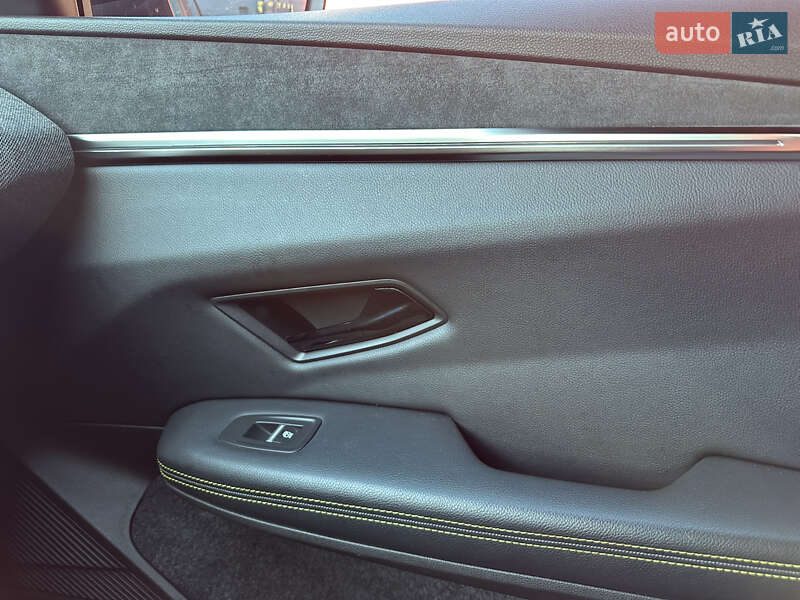 Внедорожник / Кроссовер Renault Megane E-Tech Electric 2024 в Житомире