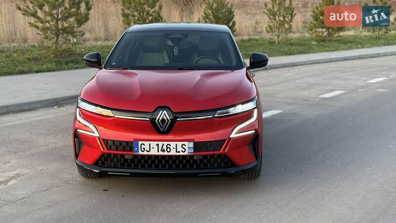 Внедорожник / Кроссовер Renault Megane E-Tech Electric 2022 в Ровно