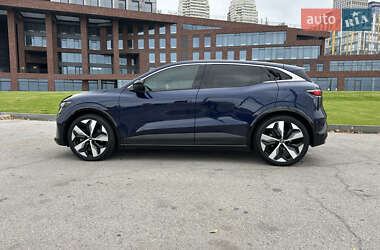 Позашляховик / Кросовер Renault Megane E-Tech Electric 2022 в 