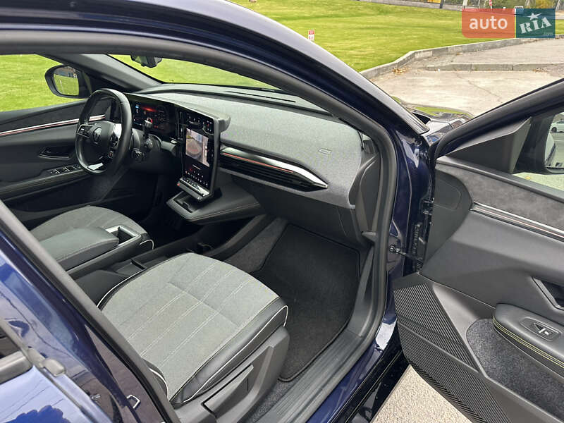 Внедорожник / Кроссовер Renault Megane E-Tech Electric 2022 в Днепре