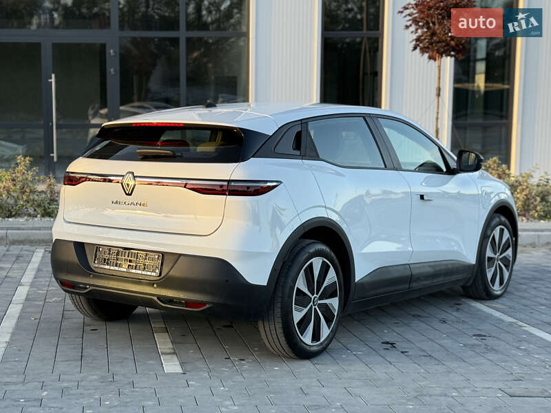 Внедорожник / Кроссовер Renault Megane E-Tech Electric 2023 в Городке