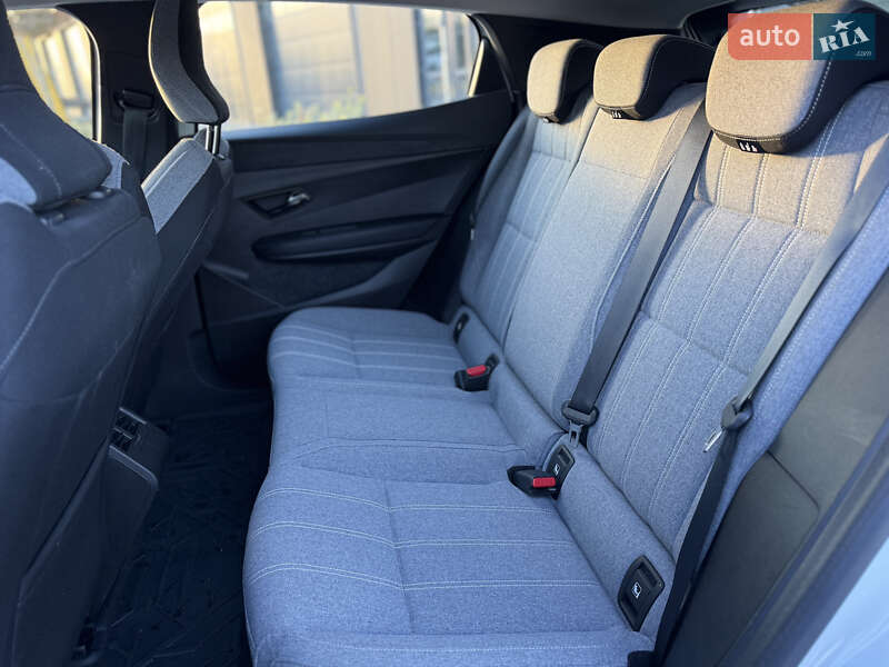Внедорожник / Кроссовер Renault Megane E-Tech Electric 2023 в Городке