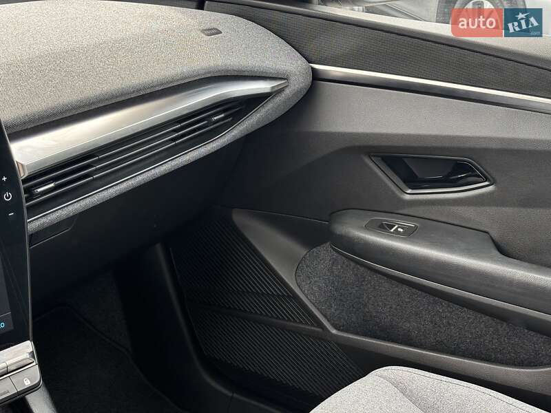 Внедорожник / Кроссовер Renault Megane E-Tech Electric 2022 в Львове фото 18 Внедорожник / Кроссовер Renault Megane E-Tech Electric 2022 в Львове