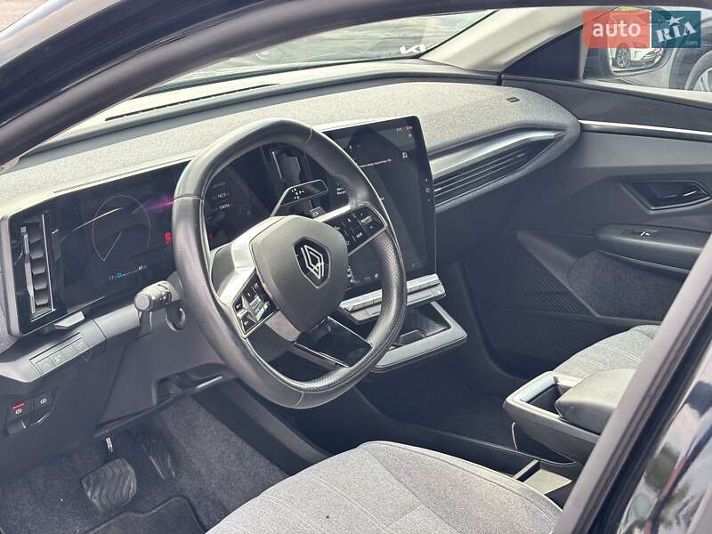 Внедорожник / Кроссовер Renault Megane E-Tech Electric 2022 в Львове фото 26 Внедорожник / Кроссовер Renault Megane E-Tech Electric 2022 в Львове