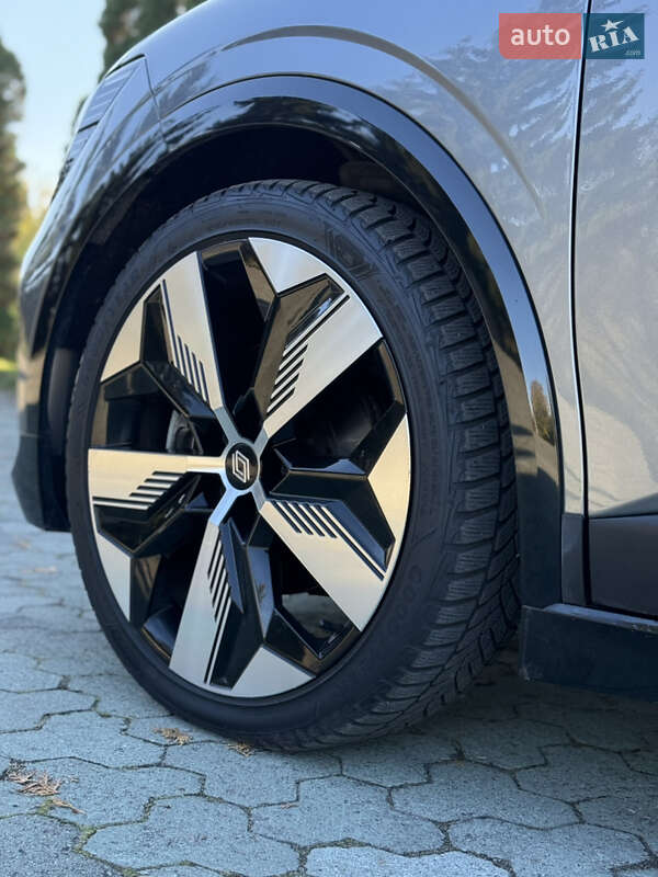 Позашляховик / Кросовер Renault Megane E-Tech Electric 2023 в Дубні фото 26 Позашляховик / Кросовер Renault Megane E-Tech Electric 2023 в Дубні