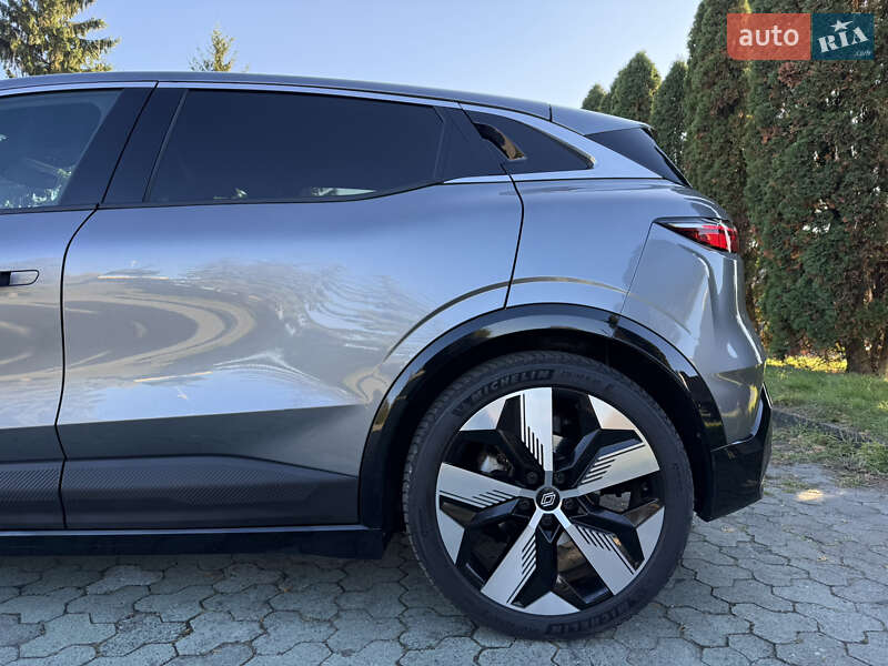 Позашляховик / Кросовер Renault Megane E-Tech Electric 2023 в Дубні фото 79 Позашляховик / Кросовер Renault Megane E-Tech Electric 2023 в Дубні