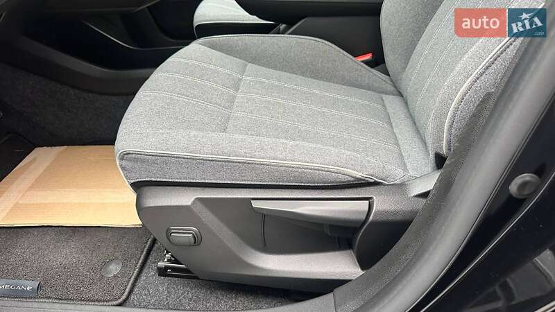 Позашляховик / Кросовер Renault Megane E-Tech Electric 2023 в Дубні фото 9 Позашляховик / Кросовер Renault Megane E-Tech Electric 2023 в Дубні