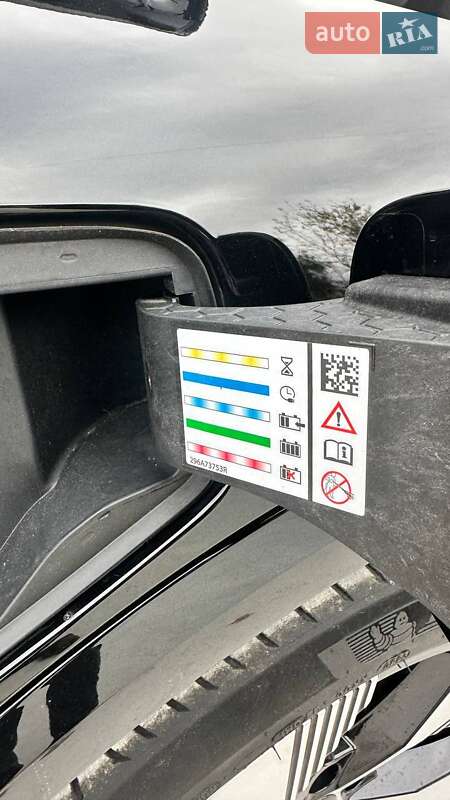 Позашляховик / Кросовер Renault Megane E-Tech Electric 2023 в Дубні фото 28 Позашляховик / Кросовер Renault Megane E-Tech Electric 2023 в Дубні