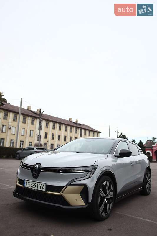 Внедорожник / Кроссовер Renault Megane E-Tech Electric 2022 в Каменском