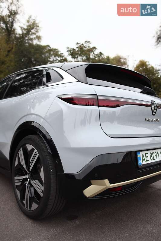 Внедорожник / Кроссовер Renault Megane E-Tech Electric 2022 в Каменском
