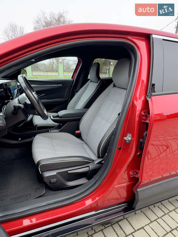 Позашляховик / Кросовер Renault Megane E-Tech Electric 2023 в Самборі фото 55 Позашляховик / Кросовер Renault Megane E-Tech Electric 2023 в Самборі