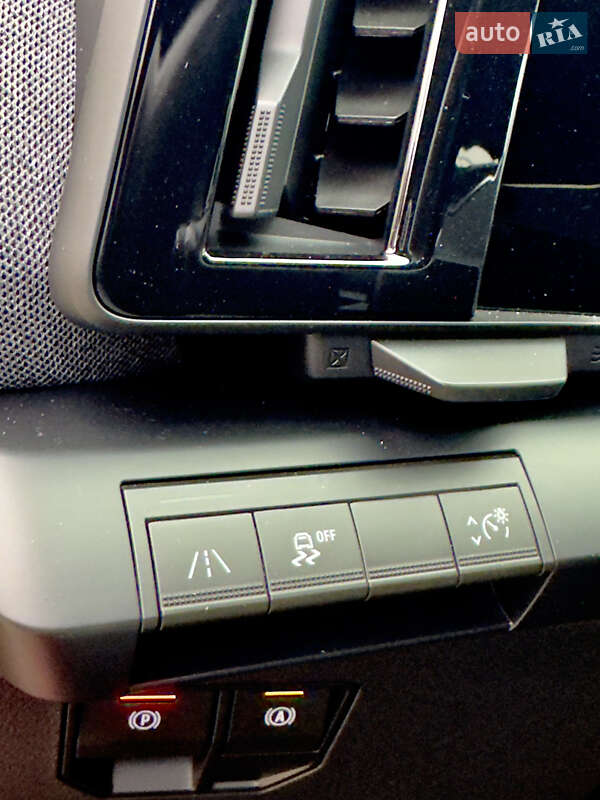 Позашляховик / Кросовер Renault Megane E-Tech Electric 2023 в Самборі фото 62 Позашляховик / Кросовер Renault Megane E-Tech Electric 2023 в Самборі