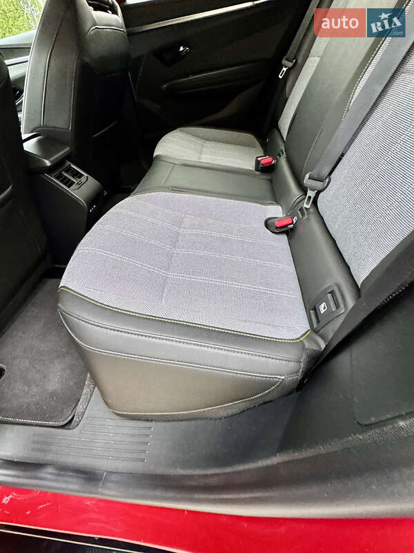 Позашляховик / Кросовер Renault Megane E-Tech Electric 2023 в Самборі фото 68 Позашляховик / Кросовер Renault Megane E-Tech Electric 2023 в Самборі