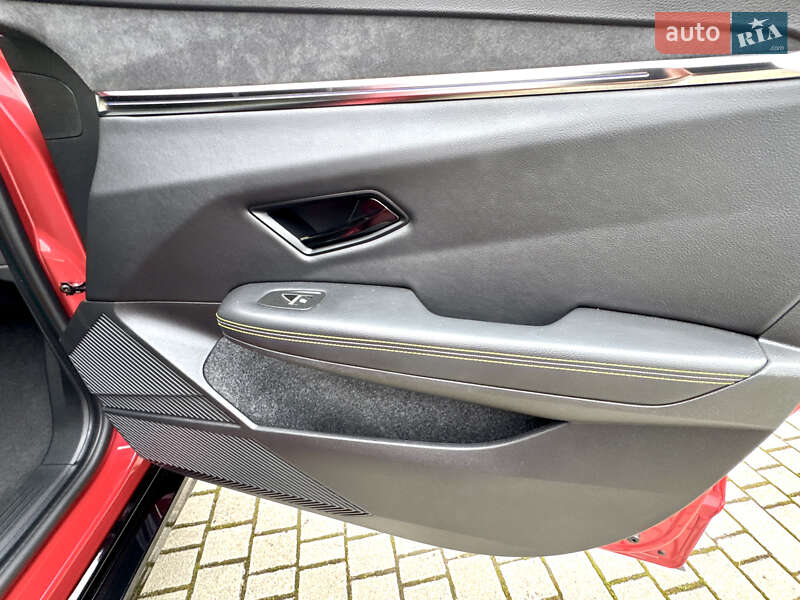 Позашляховик / Кросовер Renault Megane E-Tech Electric 2023 в Самборі фото 76 Позашляховик / Кросовер Renault Megane E-Tech Electric 2023 в Самборі