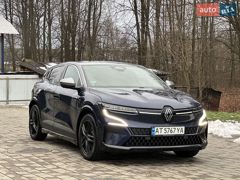 Позашляховик / Кросовер Renault Megane E-Tech Electric 2022 в Долині