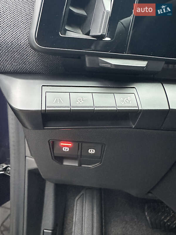 Позашляховик / Кросовер Renault Megane E-Tech Electric 2022 в Долині