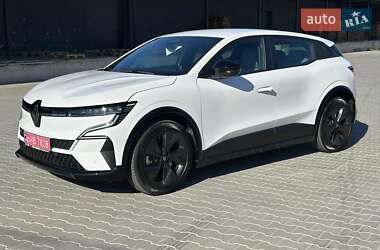 Внедорожник / Кроссовер Renault Megane E-Tech Electric 2024 в Киеве